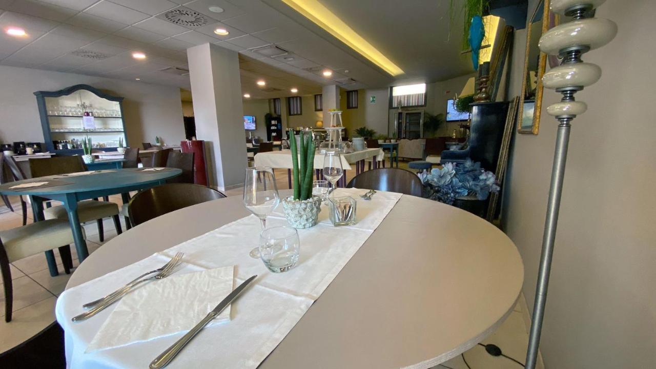 Hotel Europa Ancona Esterno foto