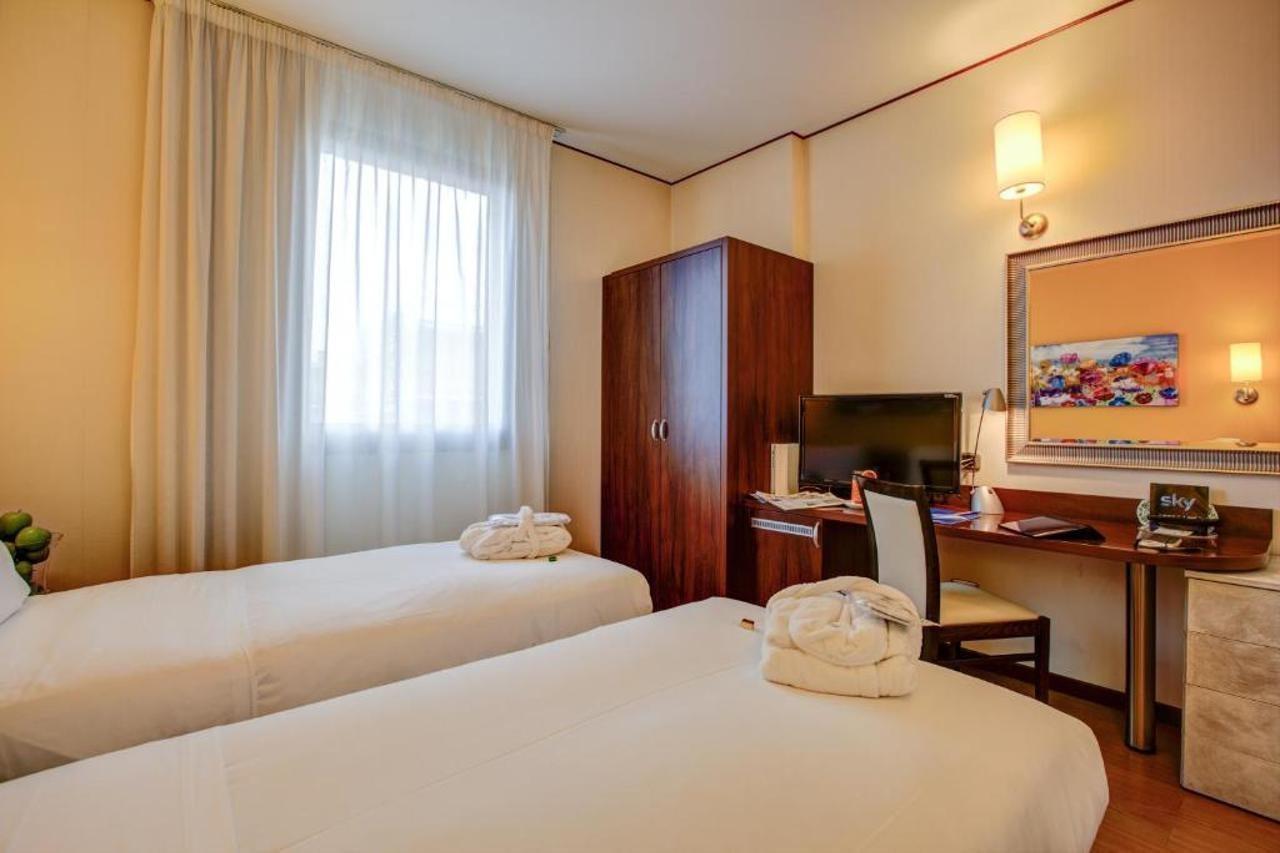 Hotel Europa Ancona Esterno foto