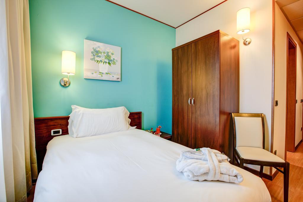 Hotel Europa Ancona Camera foto