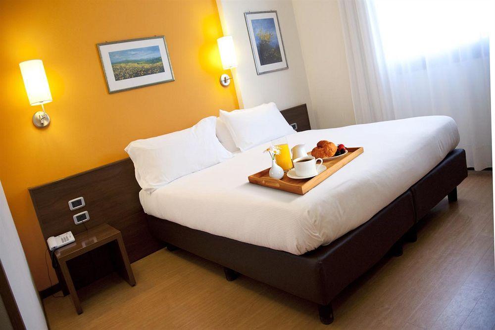 Hotel Europa Ancona Esterno foto